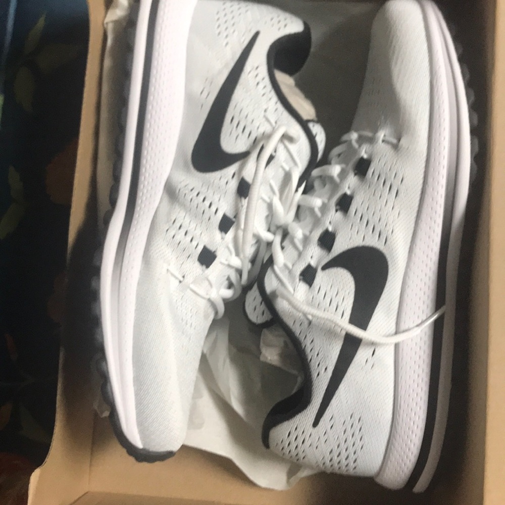 Nike zoom 12